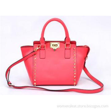 Red Studded Ladies Leather Handbags trapeze bag with zipper